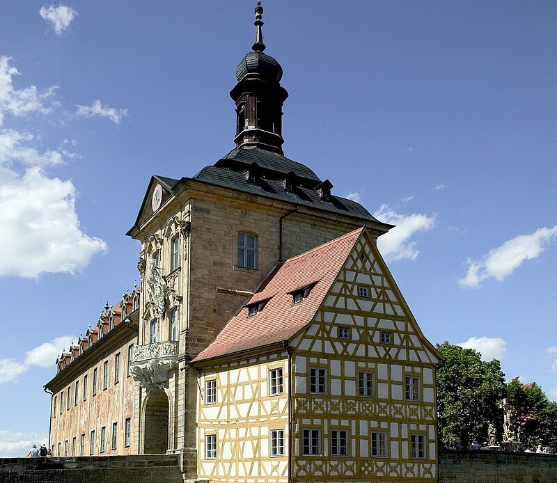 Altes Rathaus inmitten der Regnitz