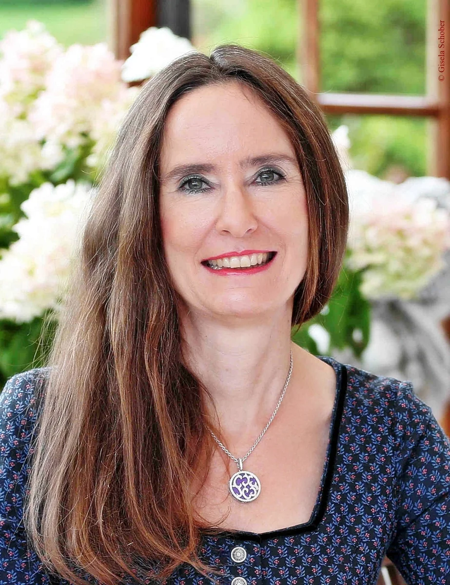 Tanja Kinkel 50th Birthday Celebration TEGERNSEE, GERMANY - SEPTEMBER 28: Author Tanja Kinkel during the 50th birthday celebration of author Tanja Kinkel at Freihaus Brenner on September 28, 2019 in Bad Wiessee / Tegernsee, Germany. (Photo by Gisela Schober/Getty Images for Bunte)