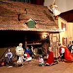 Anbetung der Könige: Stall