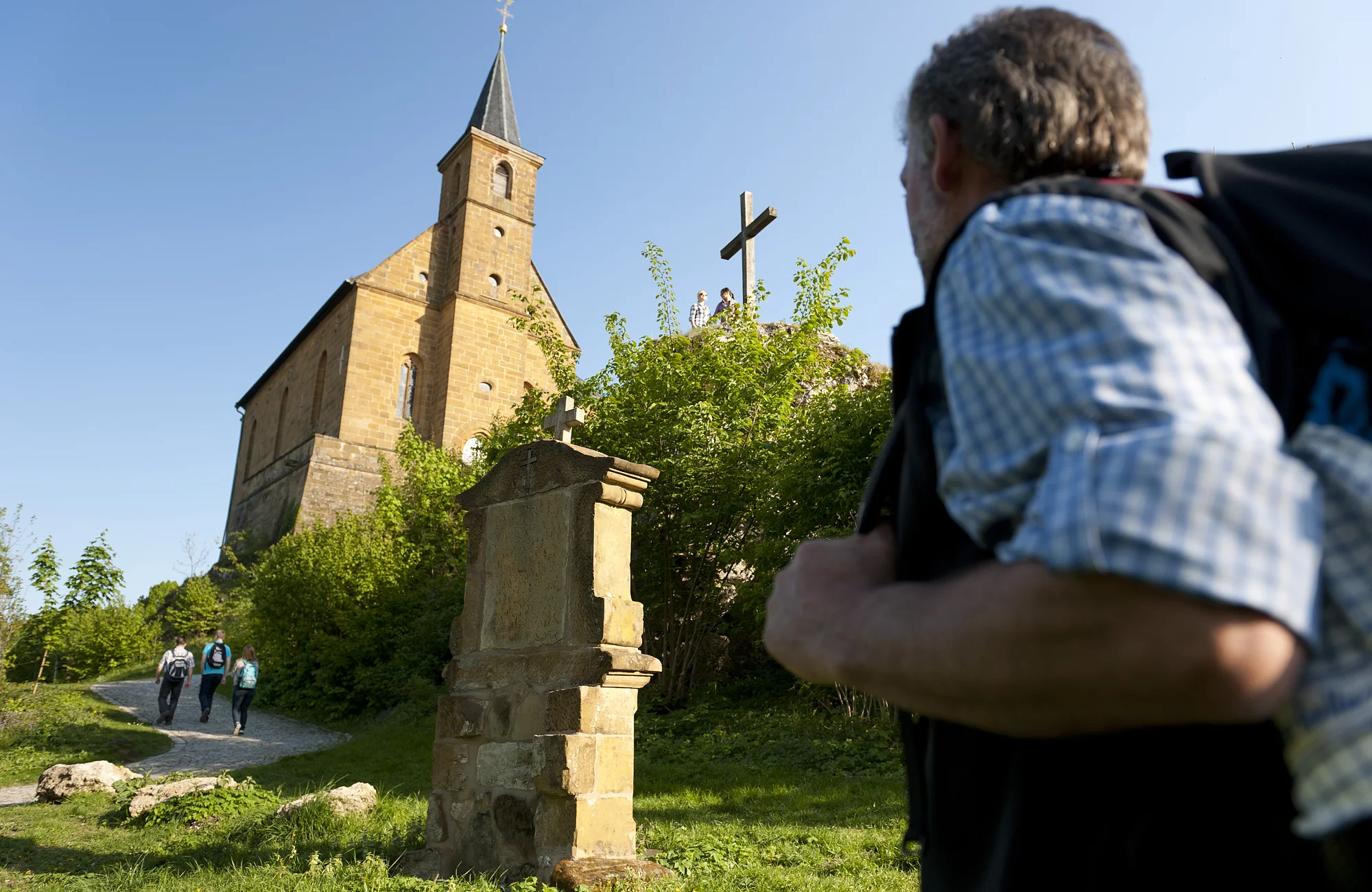 Zwei geschichtsträchtige Bauwerke ziehen in der Nähe von Scheßlitz die Besucher an: die Giechburg und die Kapelle des Heiligen Pankratius auf dem Gügel.