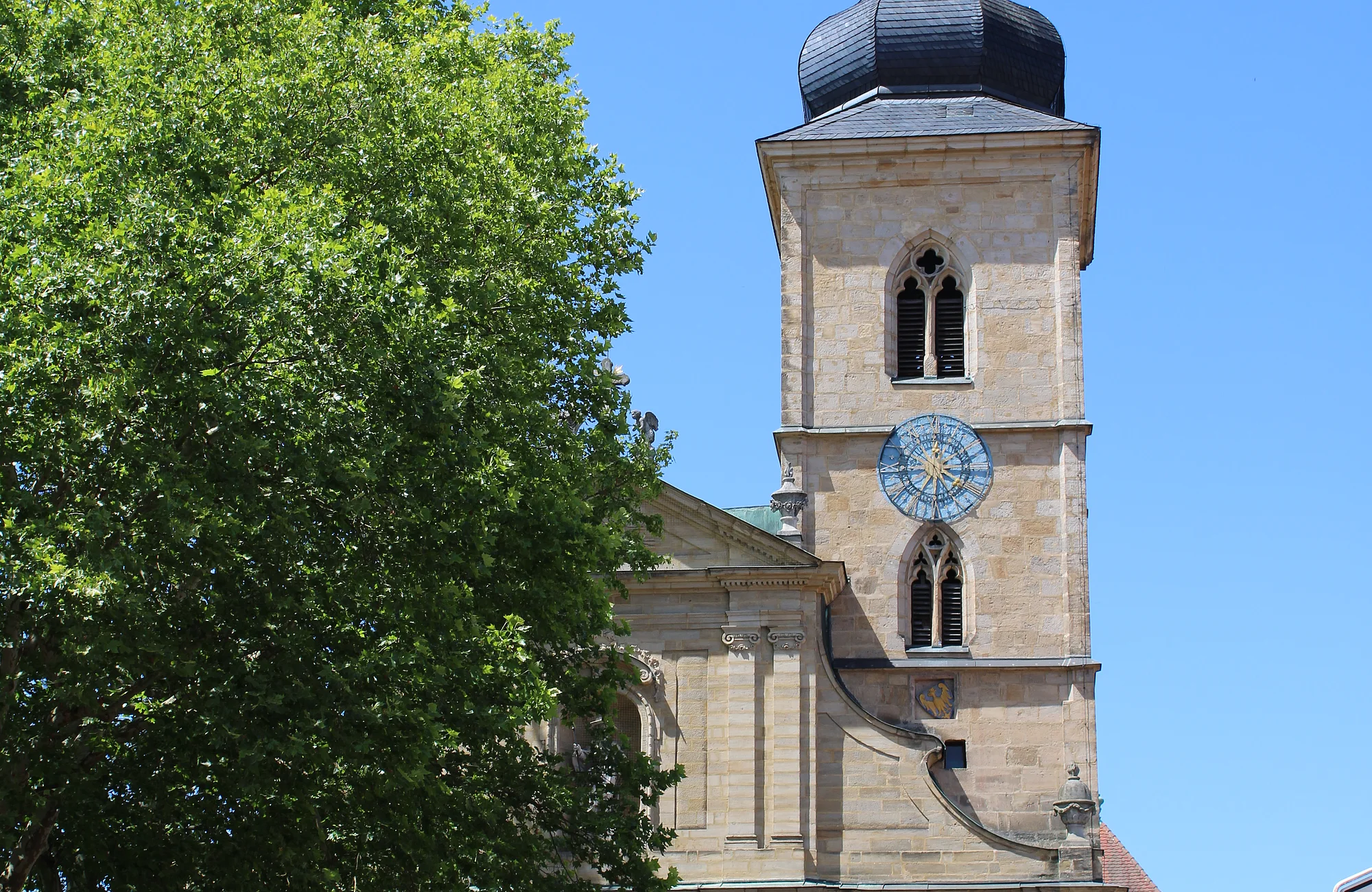 Die Kirche St. Jakob am Jakobsplatz in Bamberg