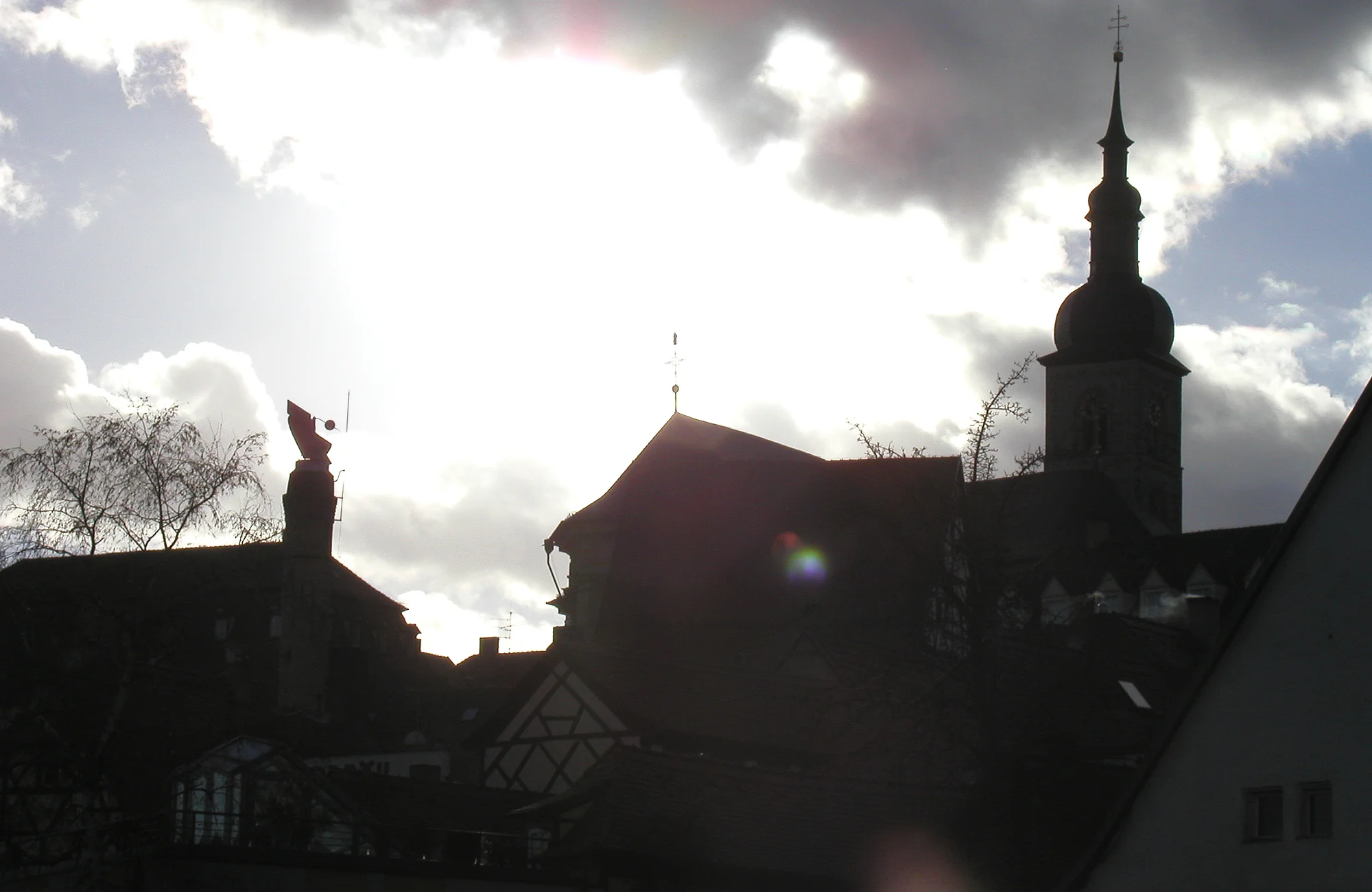 Eines der dunkelsten Kapitel der Bamberger Geschichte sind die Hexenverfolgungenk, denen im 17. Jahrhundert Hunderte von Bürgern zum Opfer fielen. Eines der dunkelsten Kapitel der Bamberger Geschichte sind die Hexenverfolgungen, denen im 17. Jahrhundert Hunderte von Bürgern zum Opfer fielen.