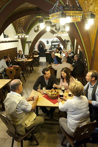 Die Bierstadt Bamberg hat 9 Brauereien, die über 50 verschiedene Bier herstellen - eine einzigartige Biervielfalt!