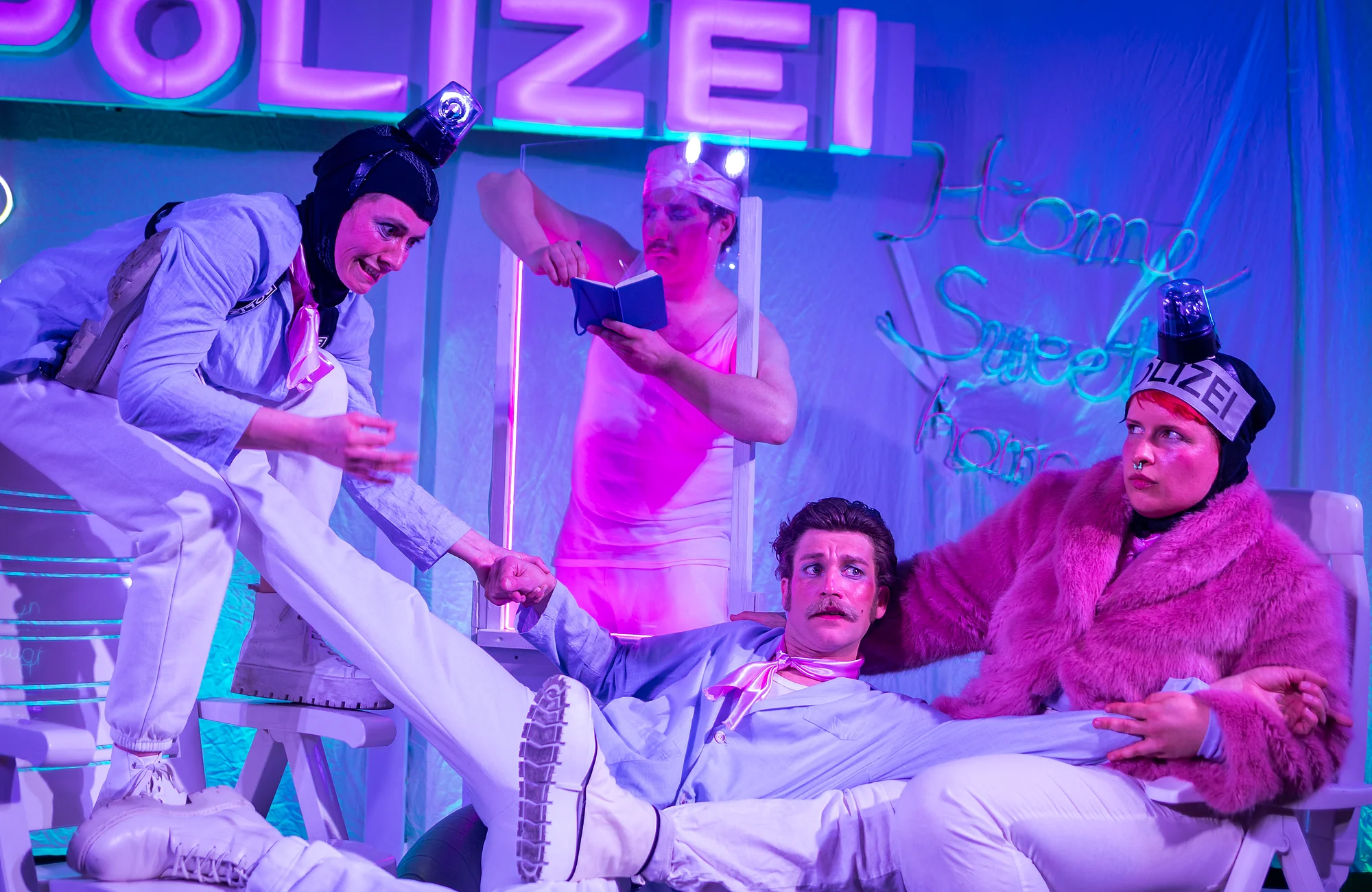 ArtEast - Die Polizei ( 2025) ArtEast - Die Polizei ( 2025)