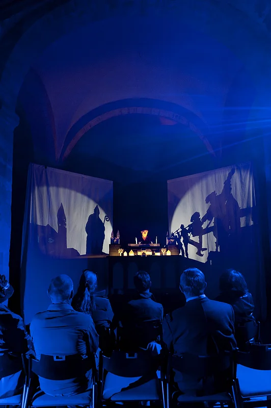 Bambergs Theater der Schatten Gänsehaut, Humor und Begeisterung – seit 20 Jahren das Kultstück in Bamberg!