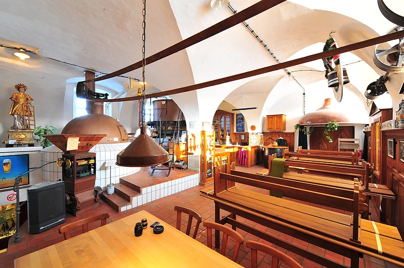 Sammlung historischer Gerätschaften rund ums Bierbrauen und Dokumentation des Produktionsprozesses von der Malzherstellung bis zum fertigen Bier.