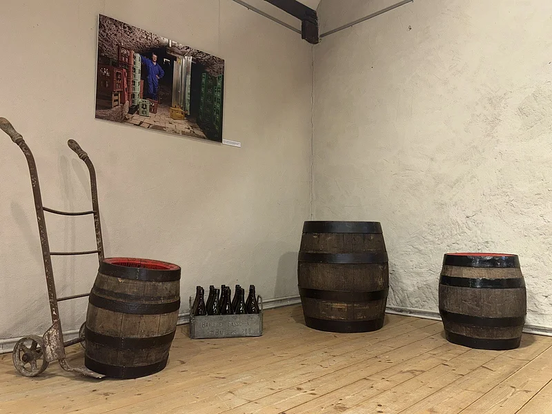 Ausstellungsobjekte im Bauernmuseum Bamberger Land zur Sonderausstellung „Treffpunkt Dorf"