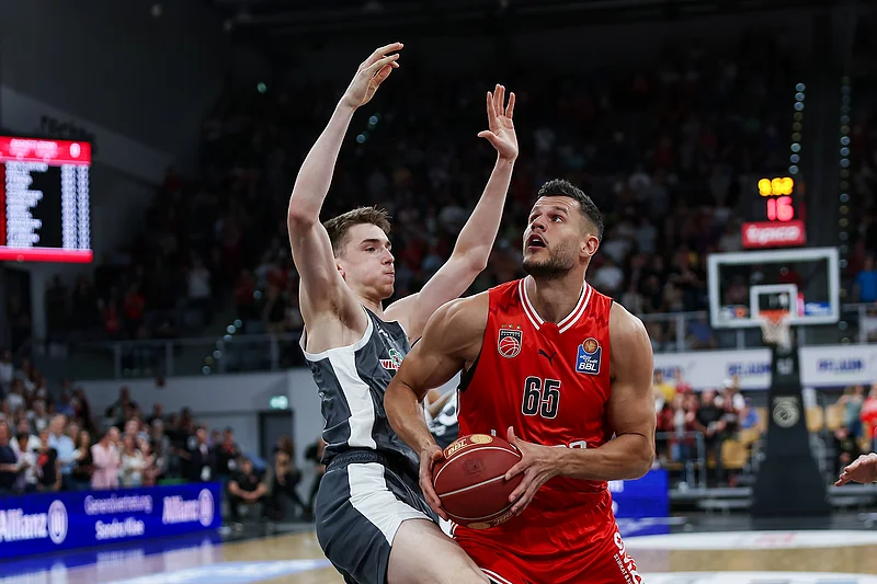 Spielszene der Bamberg Baskets Spielszene der Bamberger Basketballer in der Brose Arena