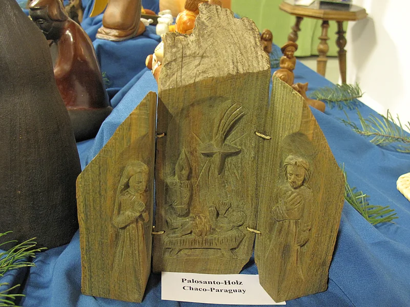 Krippe aus Holz Holzkrippe aus Paraguay zu sehen im Missionsmuseum Bug