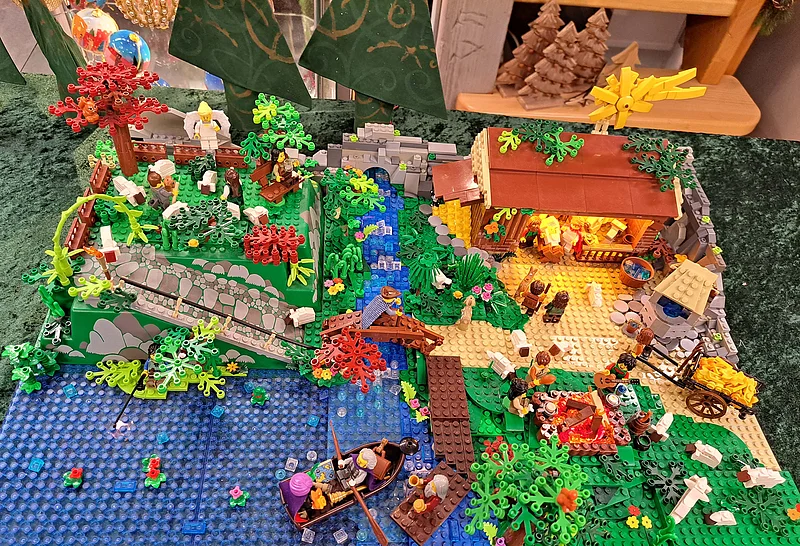 Lego-Krippe Diese kunterbunte Krippe aus Legosteinen ist im Krippenmuseum Hirschaid im Bamberger Land zu sehen.