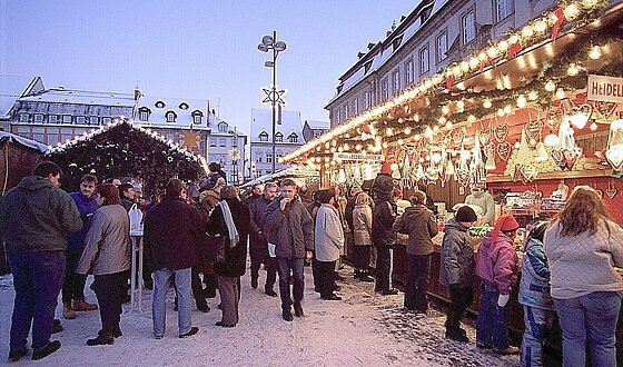 Weihnachtsmarkt auf dem Maximiliansplatz